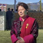 མི་དབང་མངའ་ཞབས་མཆོག་གིས་ སྐལ་བཟང་བདེ་སྐྱིད་ལུ་ འབུ་རས་དམརཔོ་གནང་ཡོདཔ།